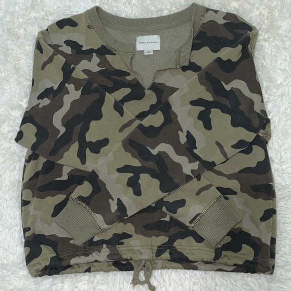 AE crewneck top - Picture 3 of 7